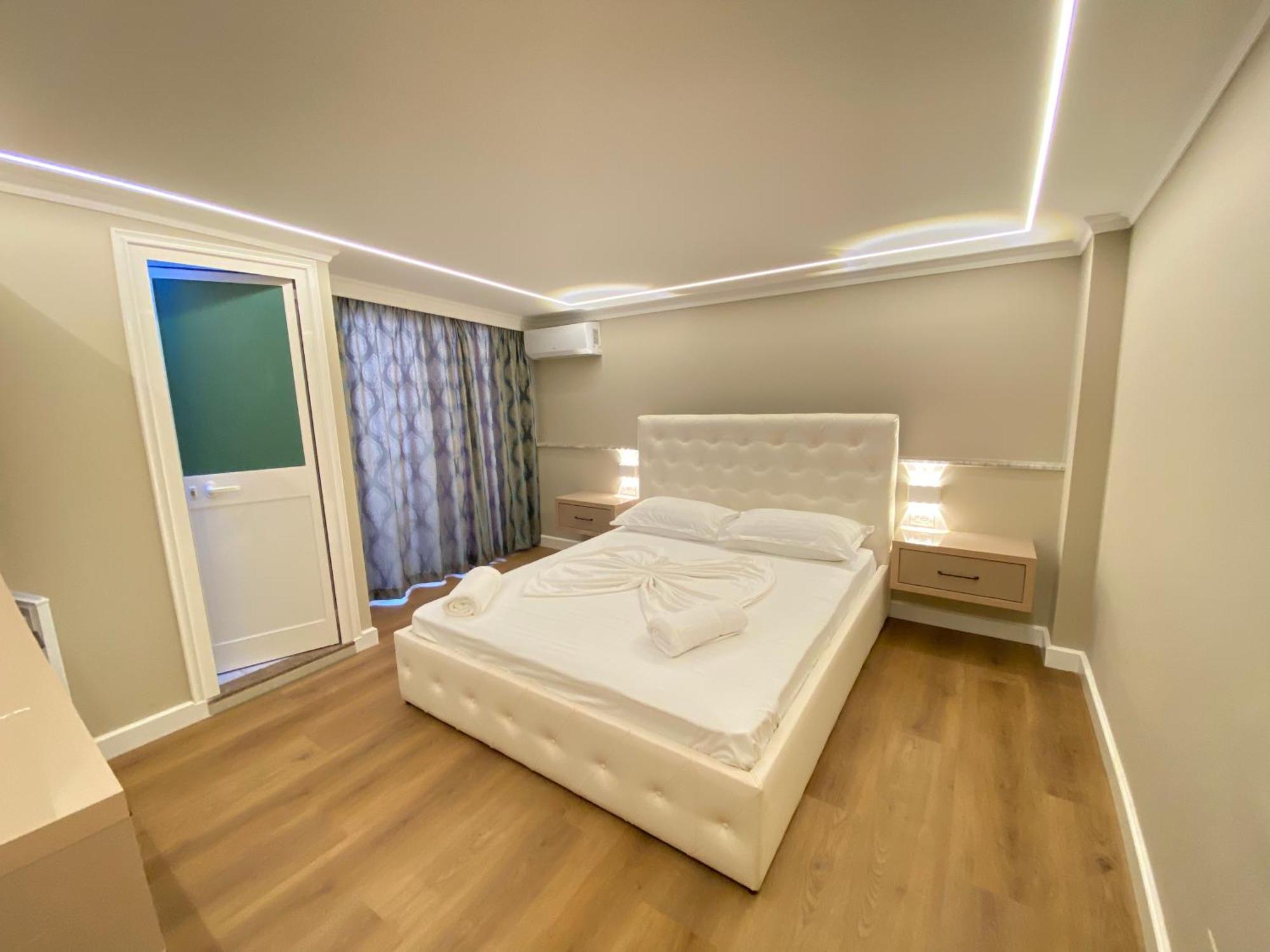 Bliss Boutique Hotel Дуррес Экстерьер фото