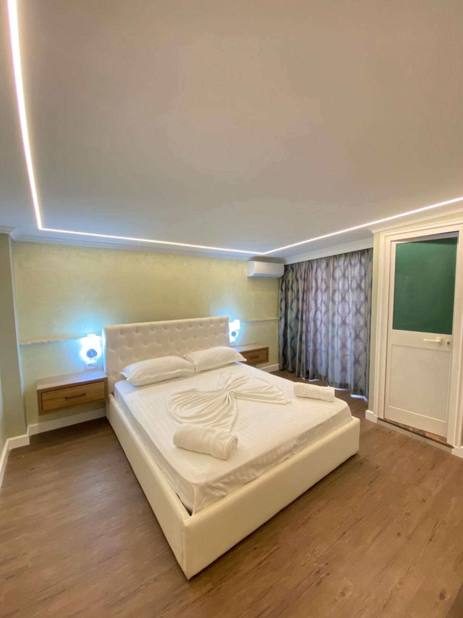 Bliss Boutique Hotel Дуррес Экстерьер фото
